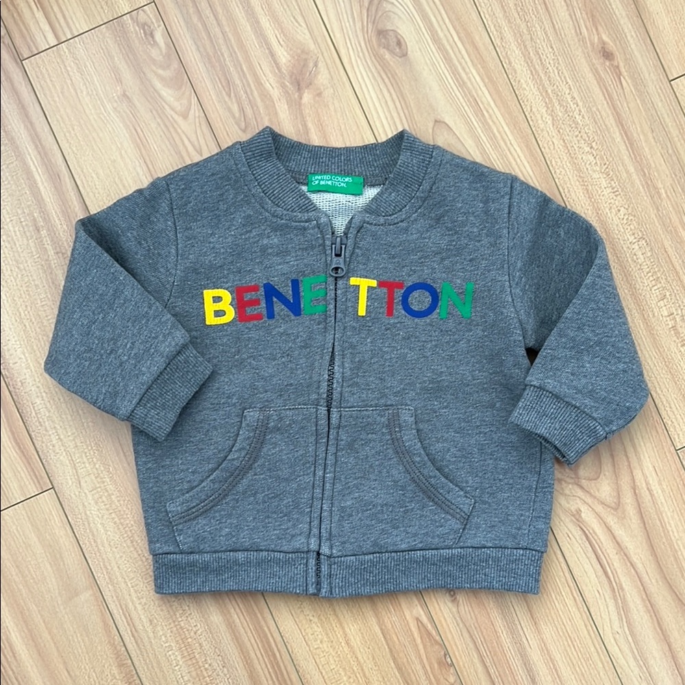 B1G1 🌟 United Colors Of Benetton Gray Hoodie with Colorful Branding